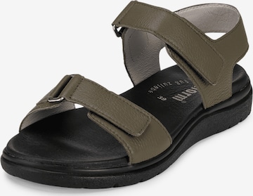 VITAFORM Strap Sandals in Green: front