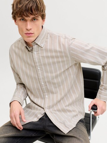 Regular fit Camicia di JACK & JONES in grigio