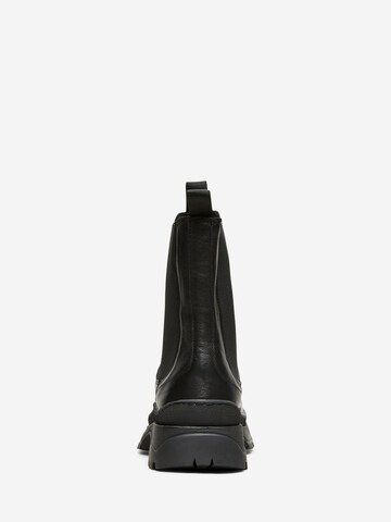 SELECTED FEMME Chelsea Boots in Black