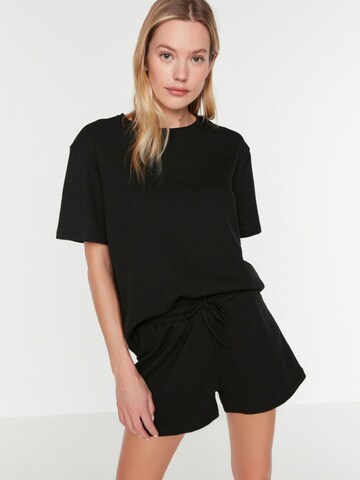 Trendyol Short Pajama Set in Black: front