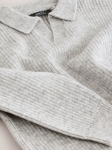 Next Pullover i grå