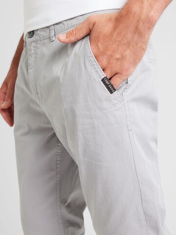 CAMP DAVID רגיל מכנסי צ'ינו באפור