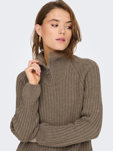 ONLY Sweater 'Leise Freya' in Brown