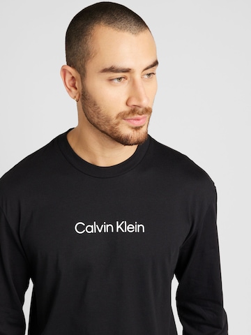 Calvin Klein Paita 'HERO' värissä musta