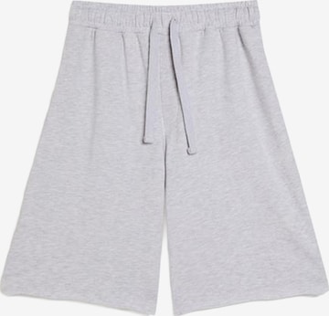 Bershka Baggy Housut värissä harmaa: etupuoli
