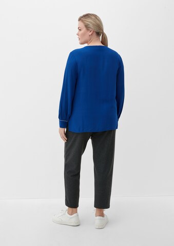 TRIANGLE Blouse in Blauw