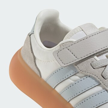 Baskets basses 'Barreda Decode' ADIDAS SPORTSWEAR en blanc