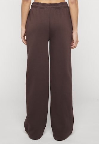 Felicious Loose fit Trousers in Brown
