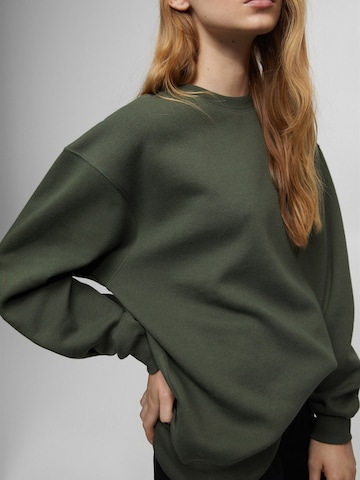 Sweat-shirt Pull&Bear en vert