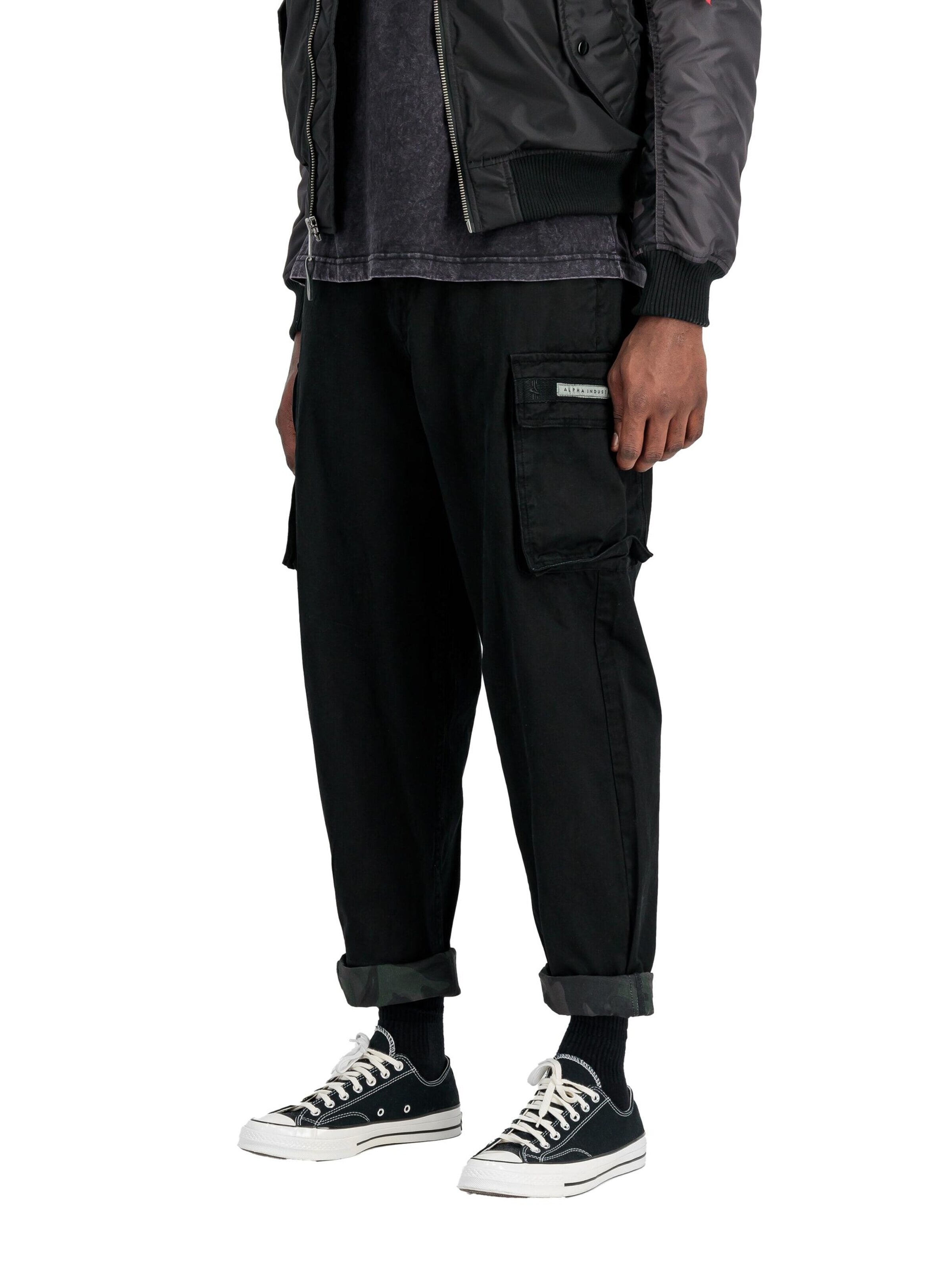 ALPHA INDUSTRIES Regular Cargohose 'Aivator'‌‌‌‌‌‌‌‌‌‌ in Schwarz