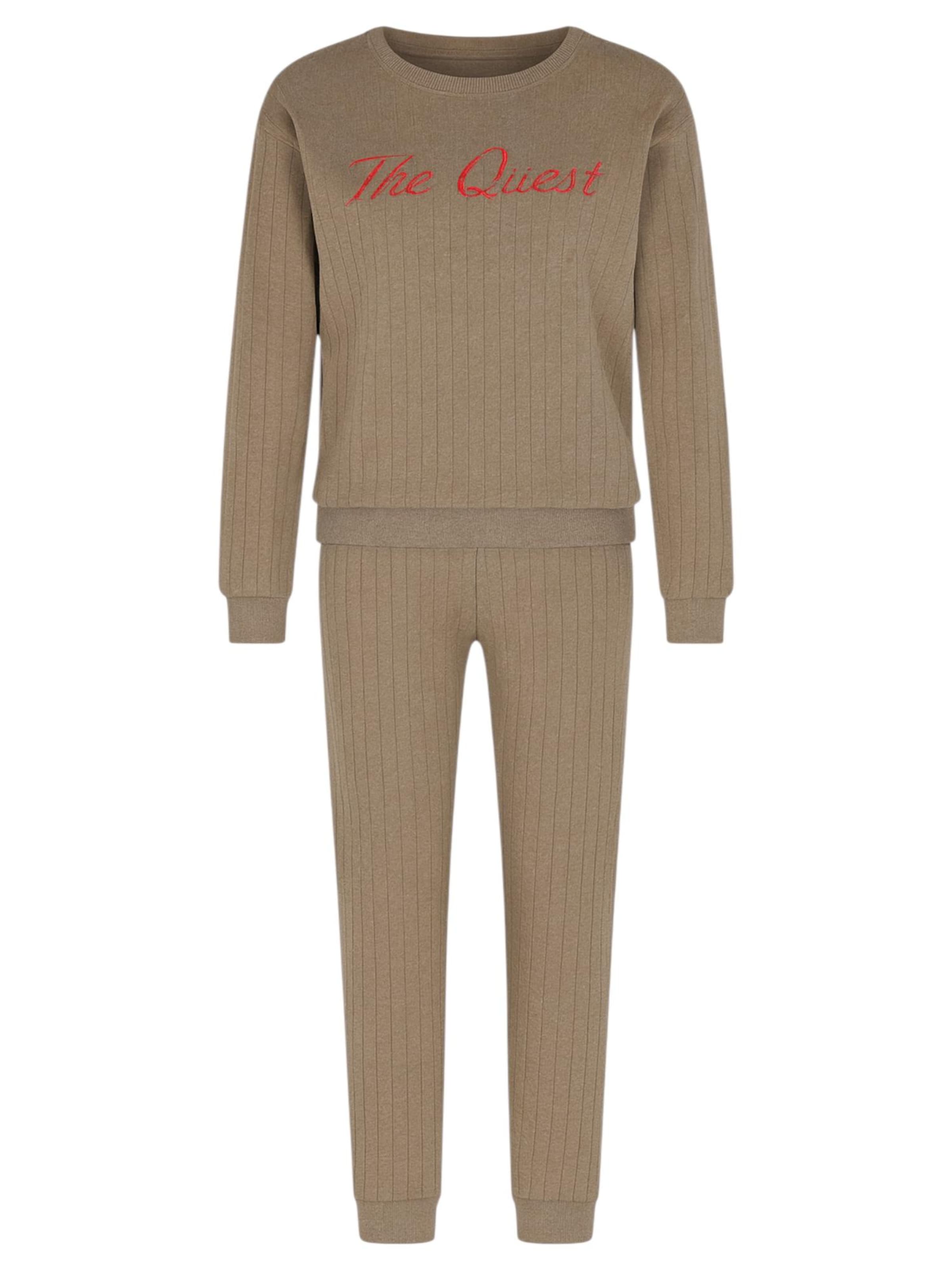 Pyjama 'CozyQuest' fashionshowcase en marron : devant