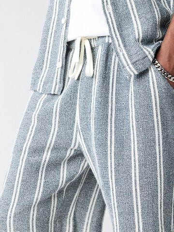 Loosefit Pantalon Pull&Bear en bleu