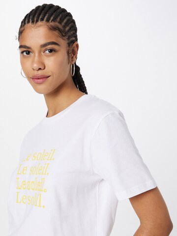 Tricou de la Les Petits Basics pe alb