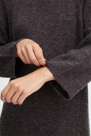 b.young Strickkleid in Braun