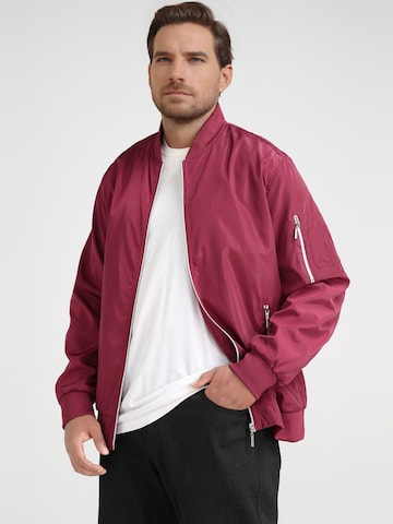 YOUTHUP Between-Season Jacket in Red