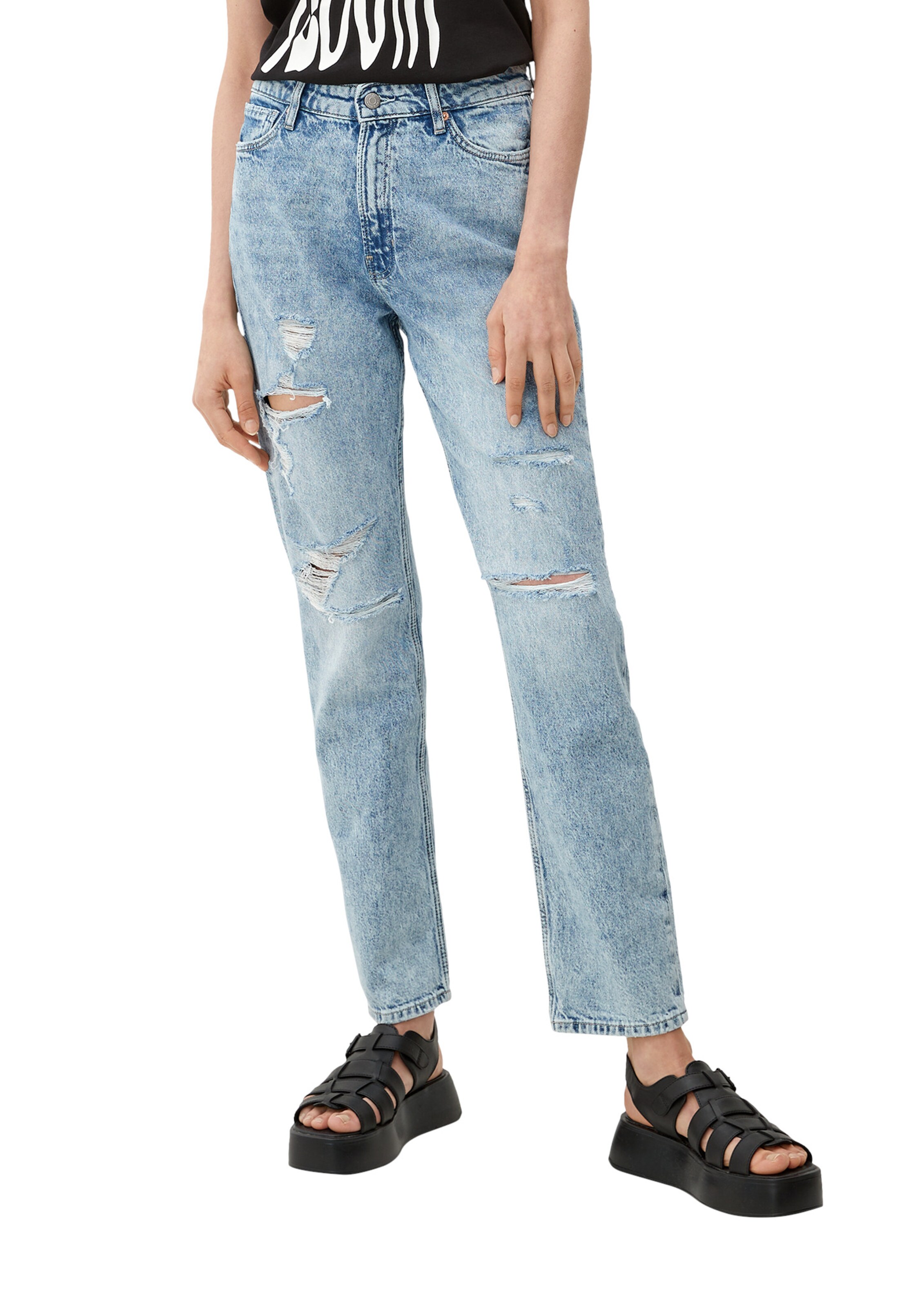 QS Regular Jeans ' MEGAN ' in Blauw: voorkant