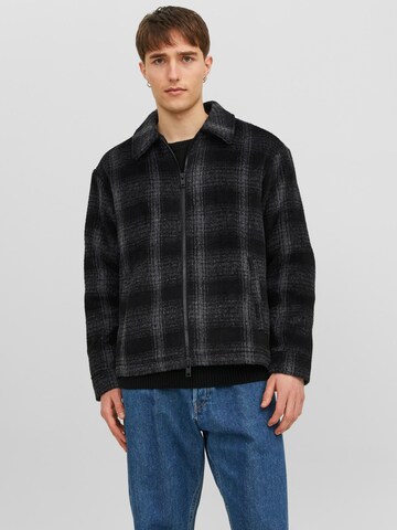 Veste mi-saison 'JORCole' JACK & JONES en noir : devant