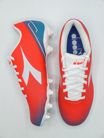Diadora - Zapatillas de fútbol en rojo