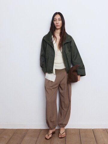 MANGO Átmeneti dzseki 'Matcha' - zöld