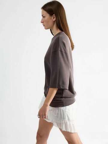 Busem T-Shirt in Braun