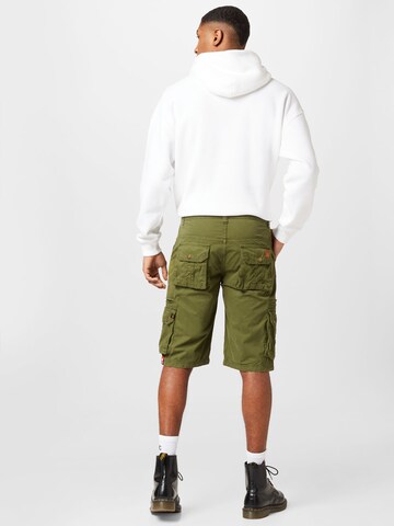 Regular Pantalon ALPHA INDUSTRIES en vert