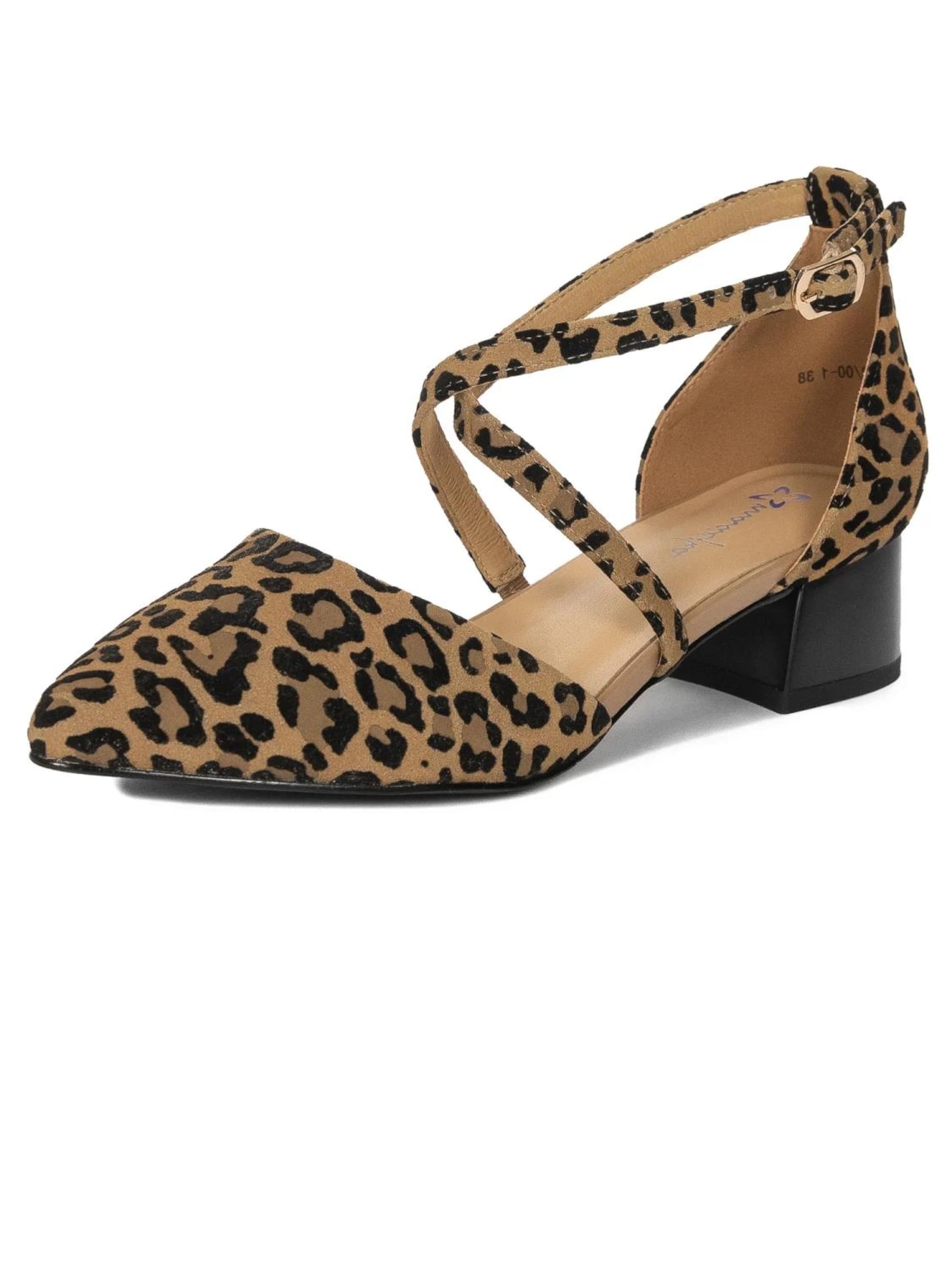 Maciejka Sandals in Beige: front