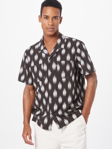 LEVI'S ® Comfort fit Button Up Shirt 'Camper' in Black: front