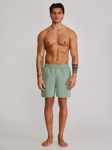 SikSilk Badeshorts in Grün