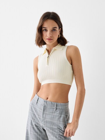 Bershka Neuletoppi värissä beige: etupuoli