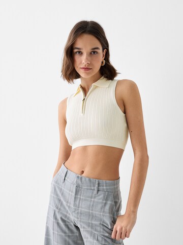 Bershka Gebreide top in Beige: voorkant