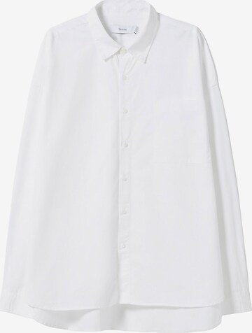Bershka Regular fit Button Up Shirt in White: front