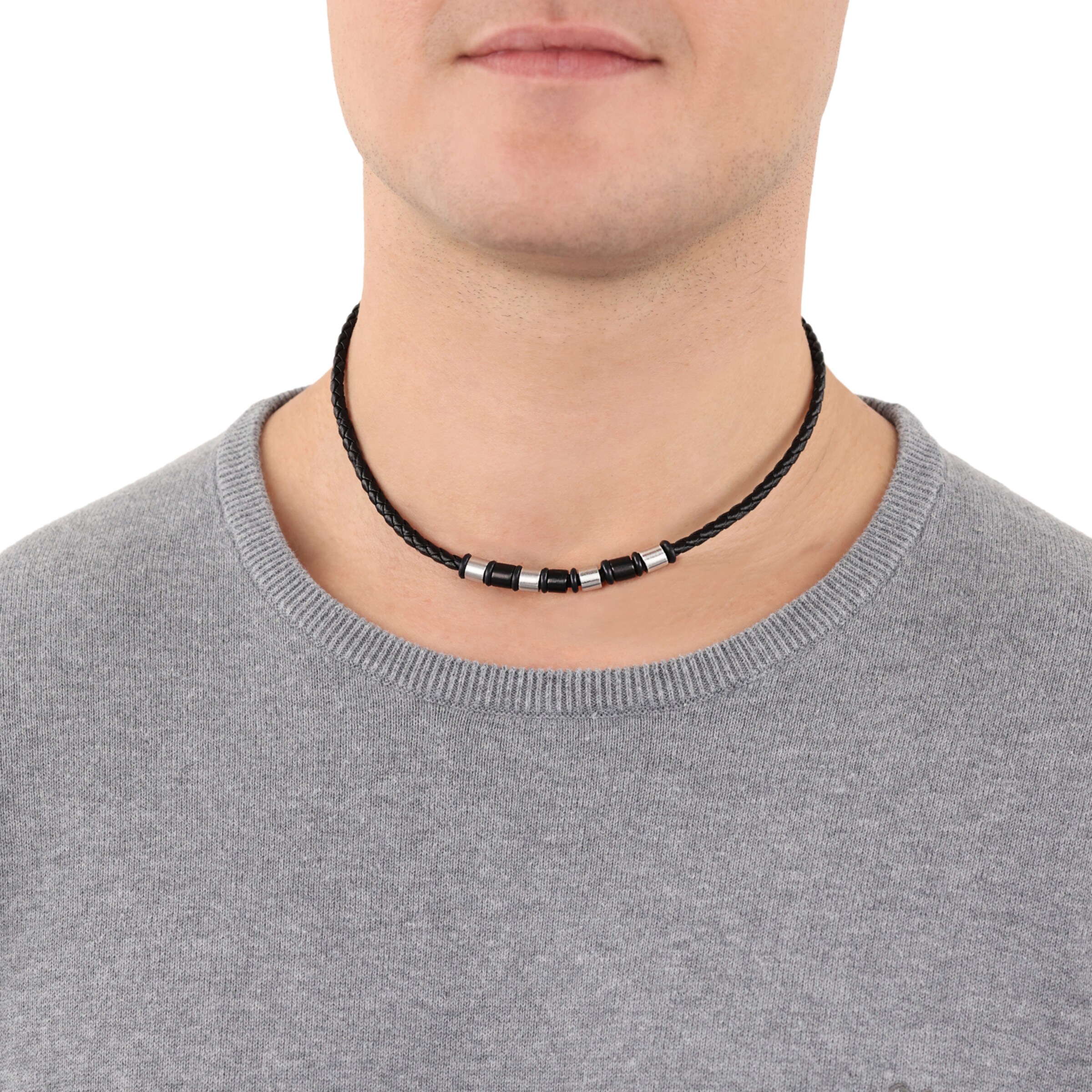 s.Oliver Necklace in Black
