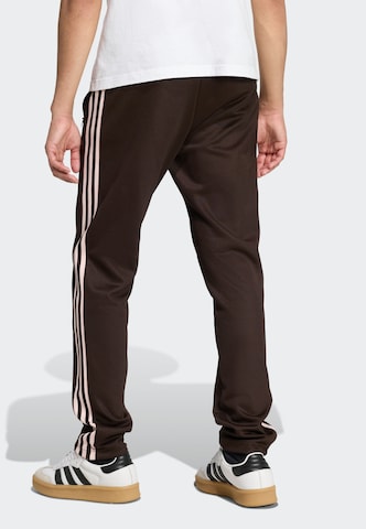ADIDAS ORIGINALS Slimfit Hose 'Classic' in Braun