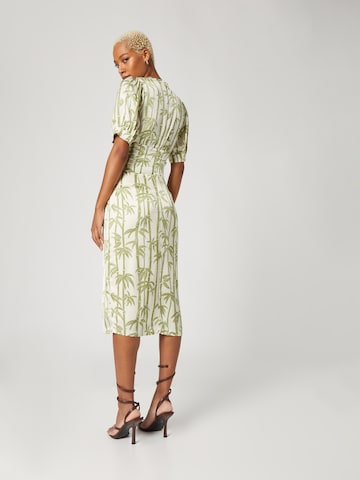 Robe 'Ella' Katy Perry exclusive for ABOUT YOU en vert
