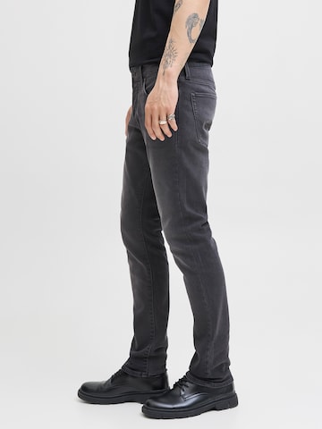 Tapered Jeans 'JJIMIKE JJFOX' di JACK & JONES in nero