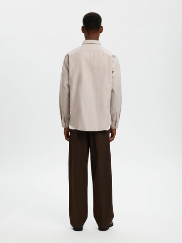 SELECTED Regular Fit Hemd 'SLHRICK' in Braun