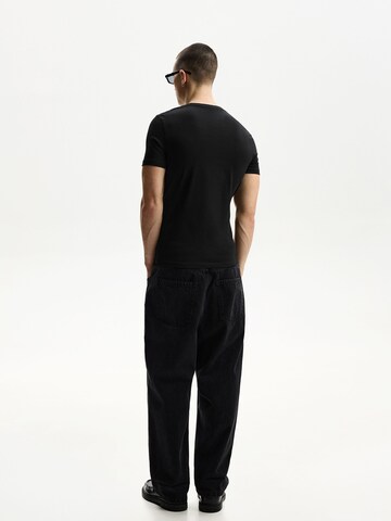 T-Shirt Bershka en noir