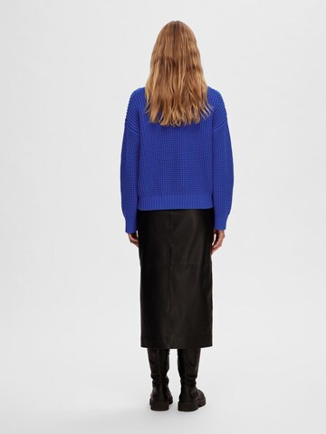 Pull-over 'Brianne' SELECTED FEMME en bleu