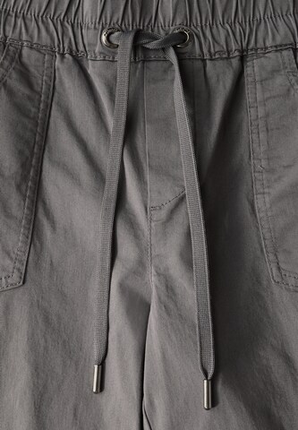STREET ONE Slim fit Pants in Grey