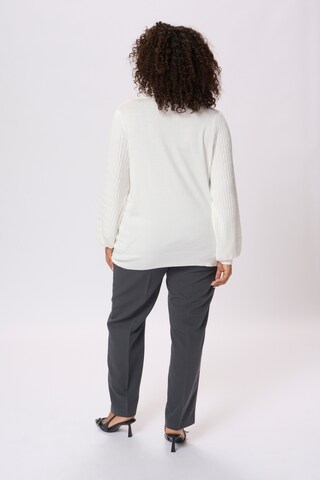KAFFE CURVE Sweater 'KC Lini' in White