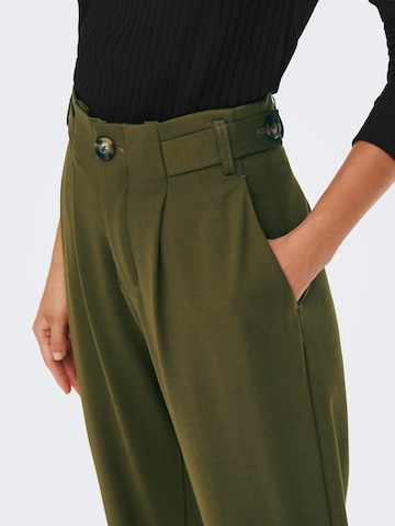 ONLY Tapered Hose 'GIA' in Grün