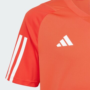 ADIDAS PERFORMANCE - Camisa funcionais 'FC Bayern München Tiro 23' em vermelho