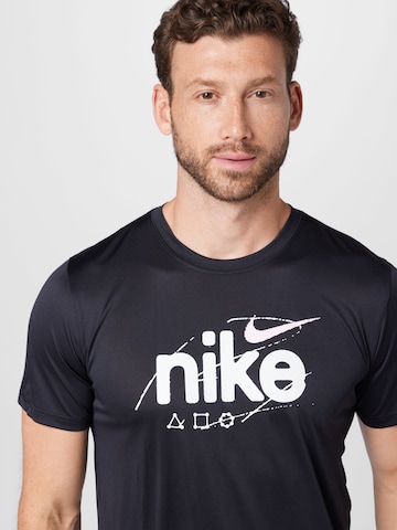 T-Shirt fonctionnel 'Wild Clash' NIKE en noir