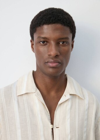 MANGO MAN Comfort fit Button Up Shirt 'Malta' in Beige