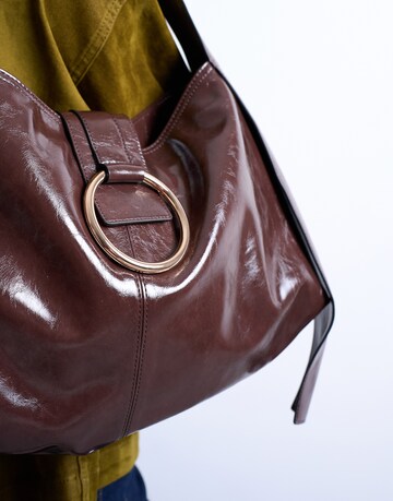 TOPSHOP Наплечная сумка 'SATURN' в Коричневый