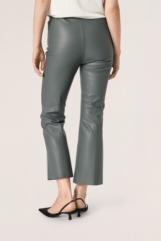 SOAKED IN LUXURY Flared Pants 'Kaylee' in Grey