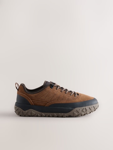 Next Sneaker in Braun