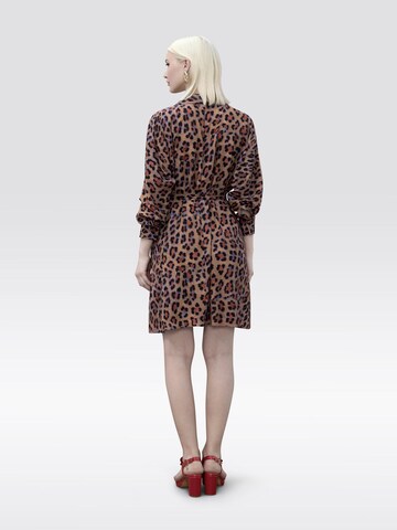 Lola Casademunt Puseromekko värissä ruskea