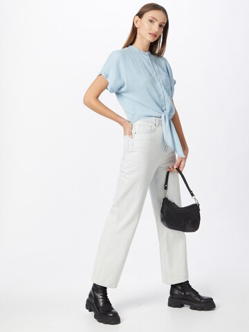 ABOUT YOU Blouse in Blauw