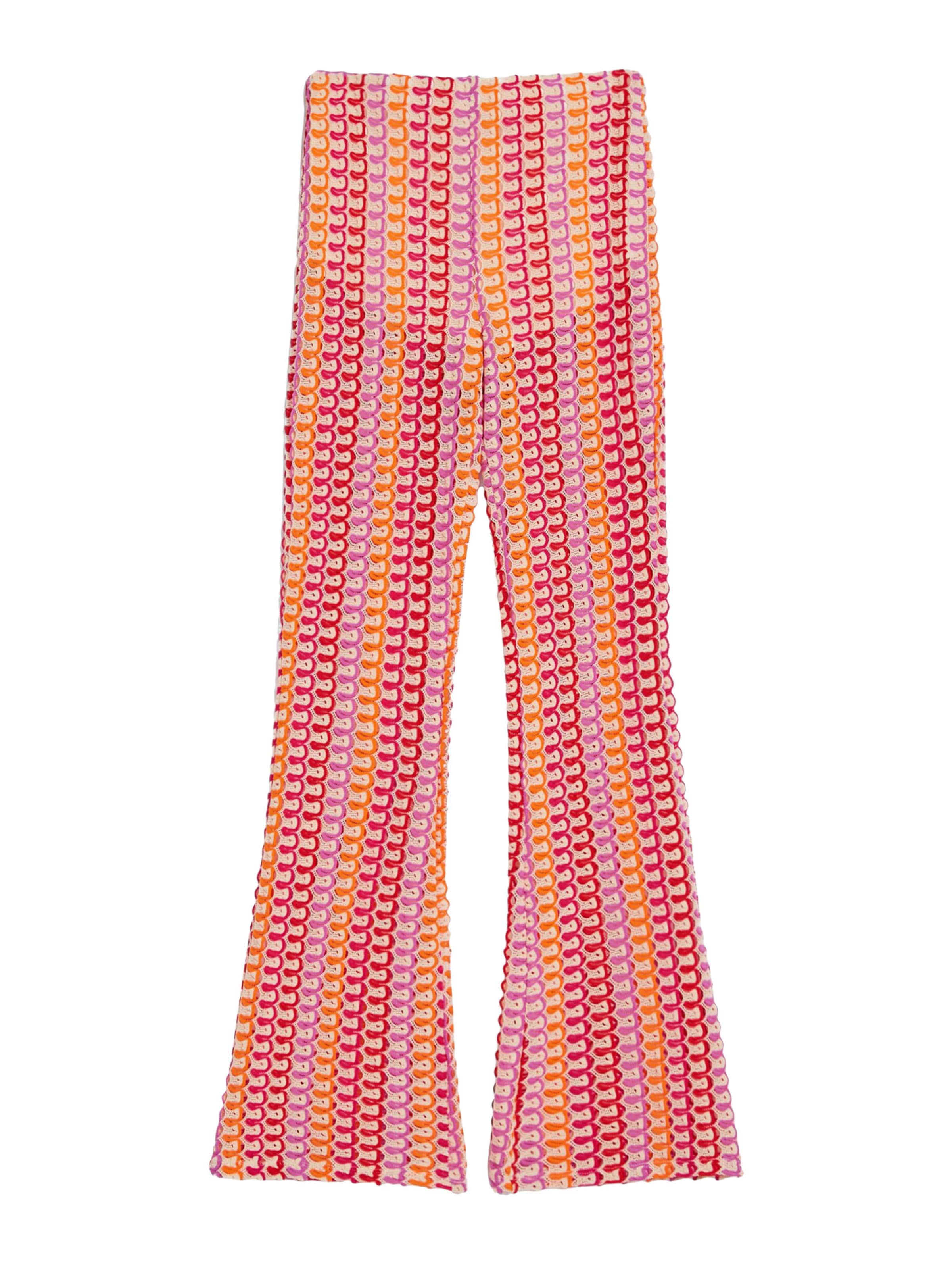 Bershka Flared Broek in Rood: voorkant